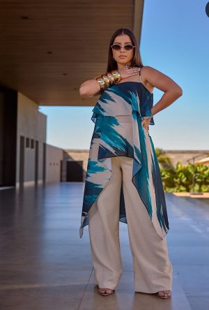 Blusa Bege e Azul