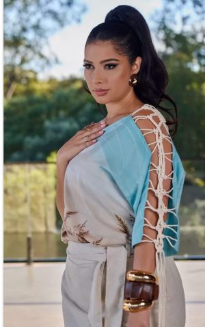 Blusa Azul Macramé